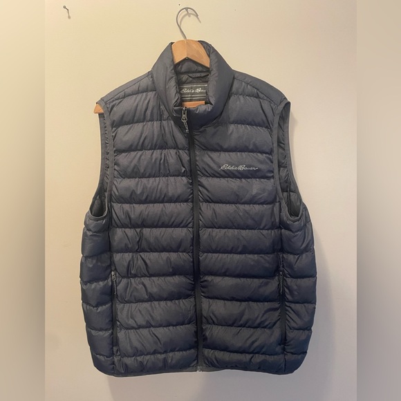 Like New - Eddie Bauer Micro Vest Large - Picture 1 of 5